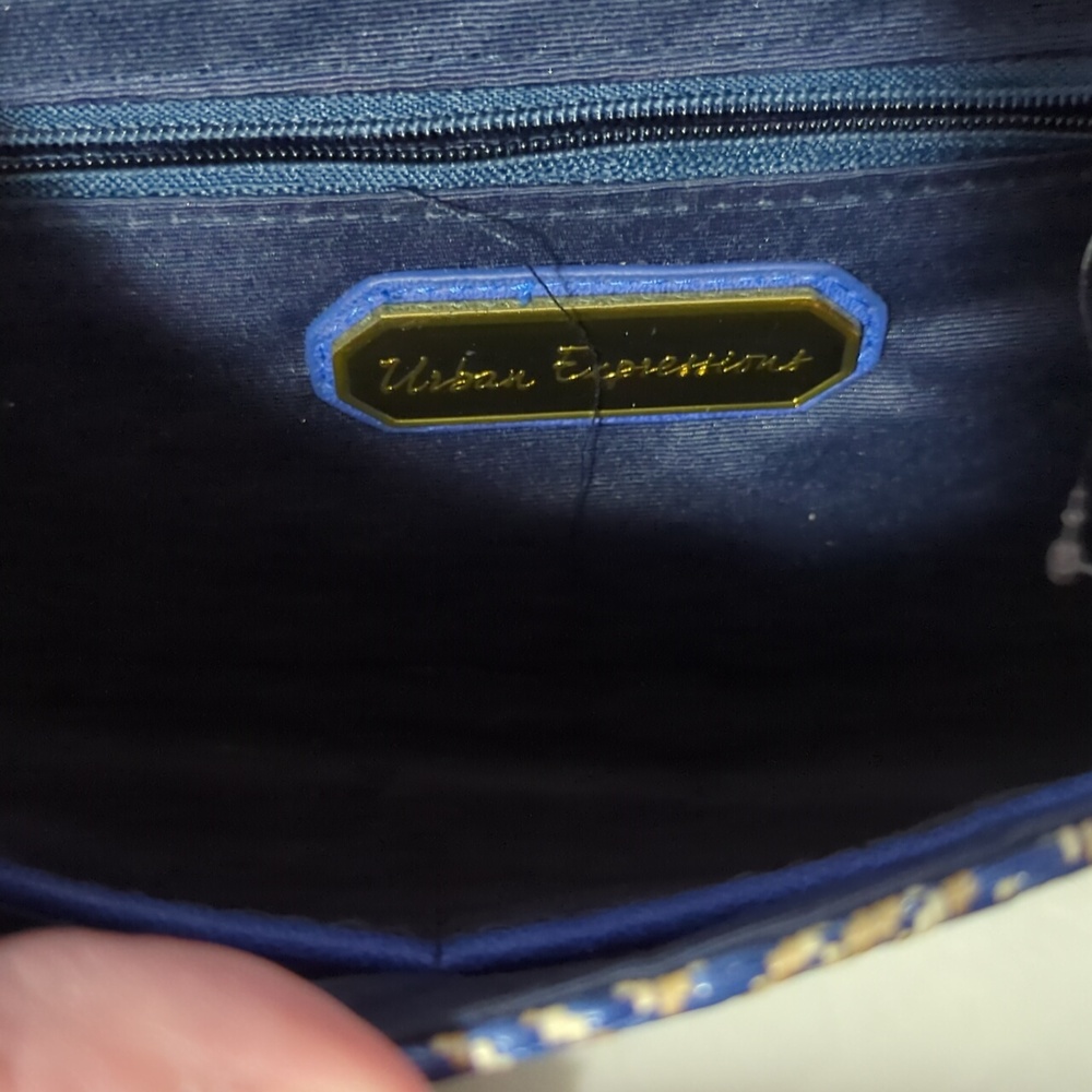 Purse - Picture 4 of 4